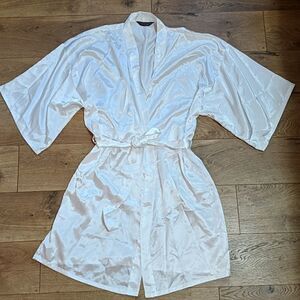 Avidlove kimono style robe M